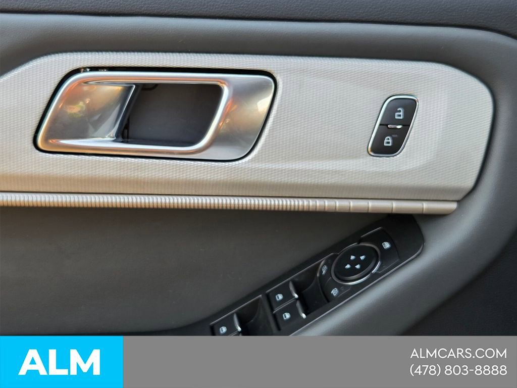 Used 2025 Ford Explorer Active image 29