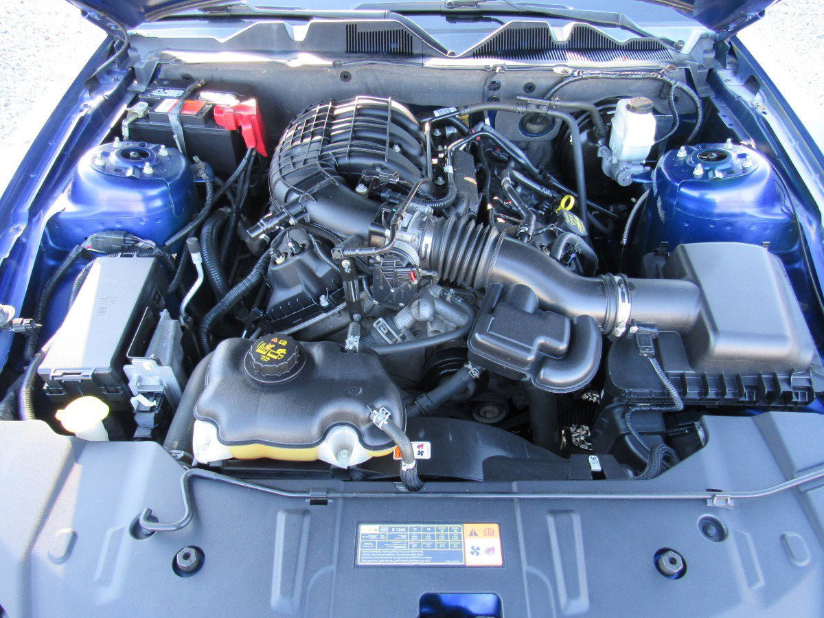 Used 2013 Ford Mustang Coupe image 11