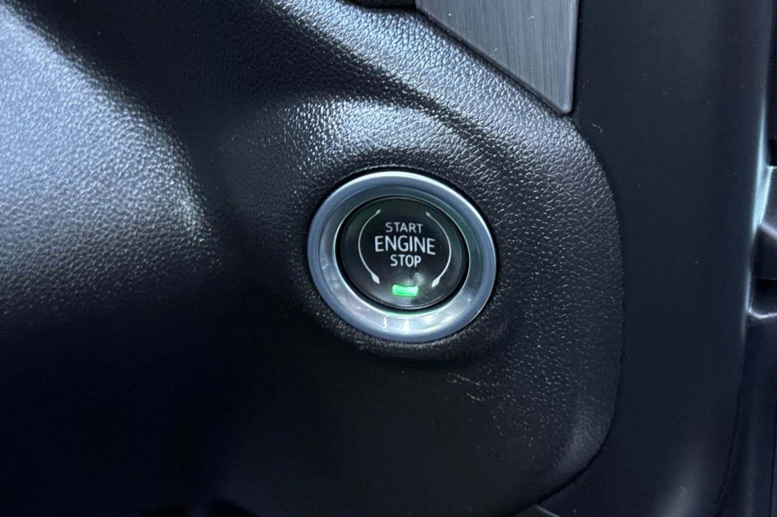 Used 2020 GMC Sierra 2500 Denali w/ Denali Ultimate Package image 23