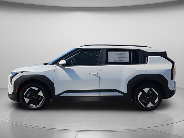 New 2027 Kia EV3 Wind FWD image 2