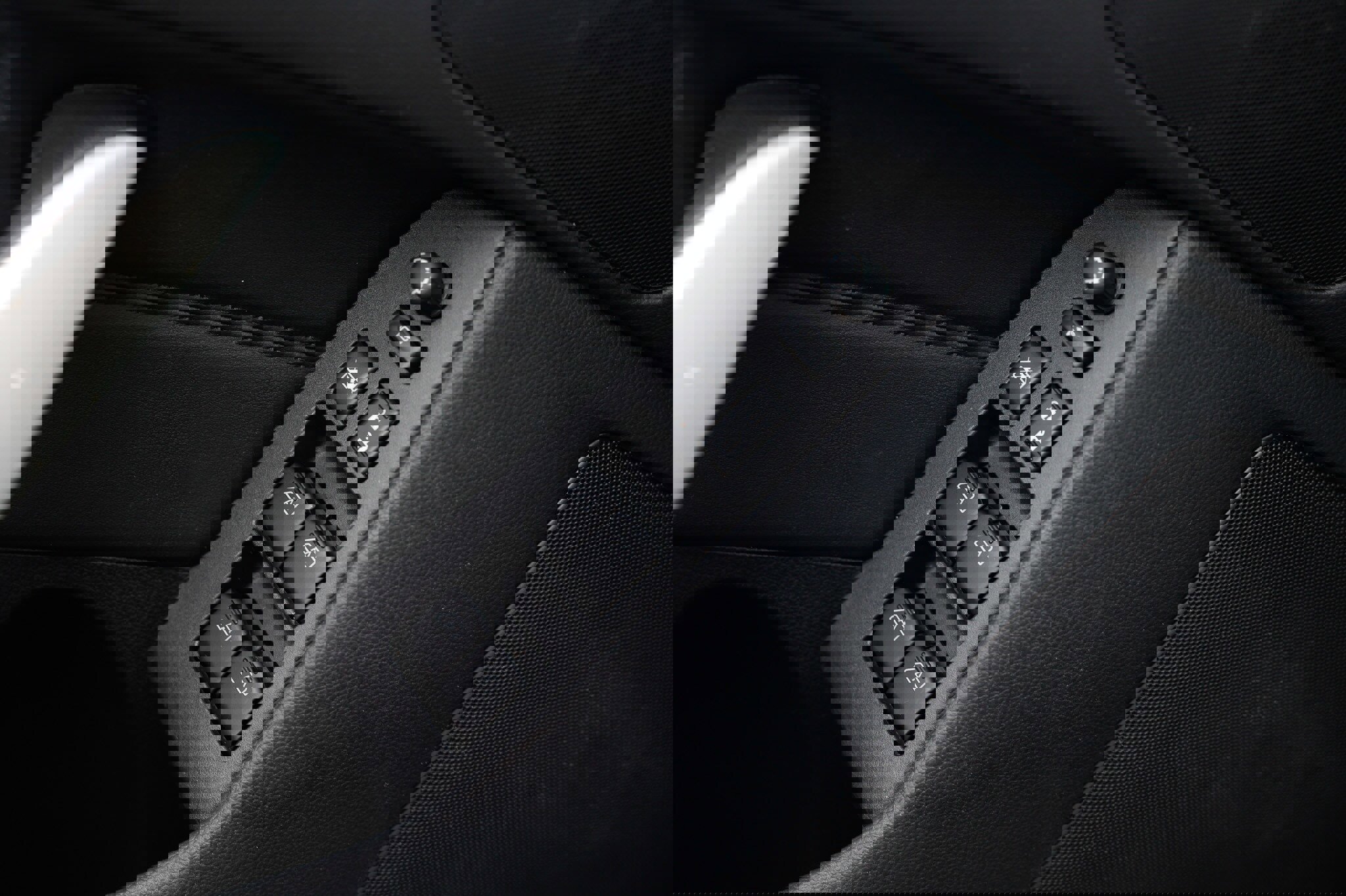 Used 2014 INFINITI Q60 Convertible w/ Premium Package image 49