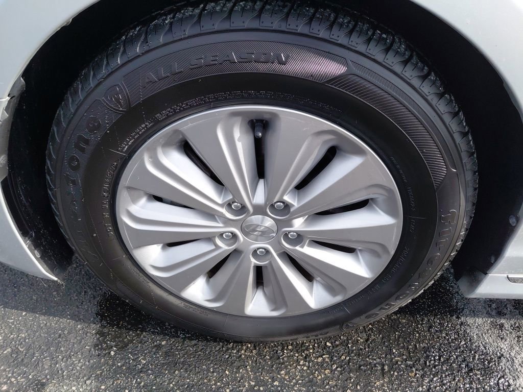 Used 2016 Hyundai Sonata SE image 17