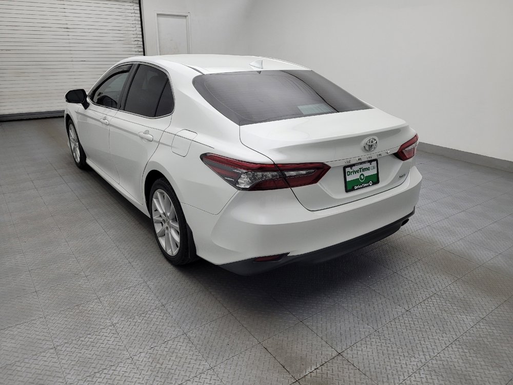 Used 2021 Toyota Camry XLE FWD image 5