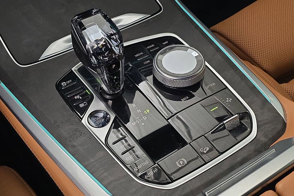 Certified 2023 BMW X5 xDrive45e w/ Executive Package image 21