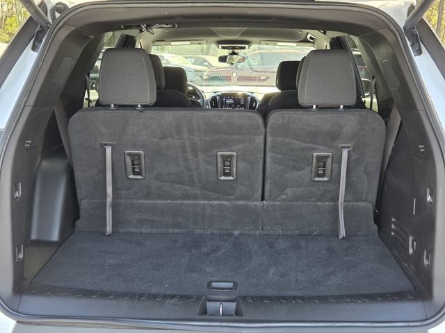 Used 2023 Chevrolet Traverse LT FWD image 9
