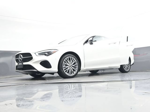 Used 2025 Mercedes-Benz CLA 250 image 42