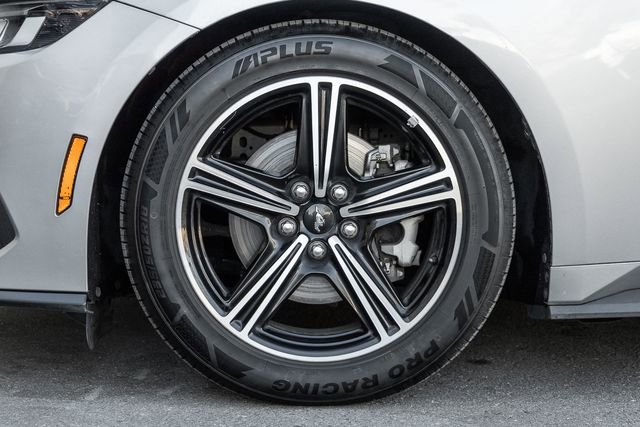 Used 2024 Ford Mustang Premium image 13