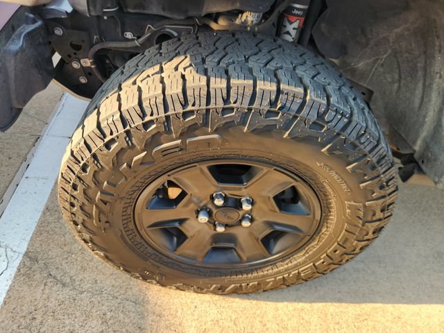 Used 2021 Jeep Gladiator Mojave AWD/4WD image 8