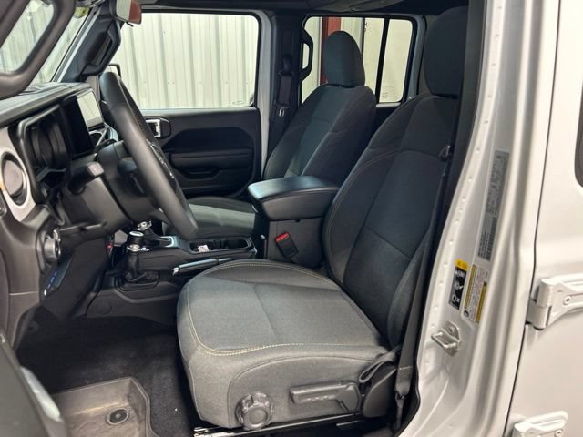 Used 2024 Jeep Wrangler Unlimited AWD/4WD image 13