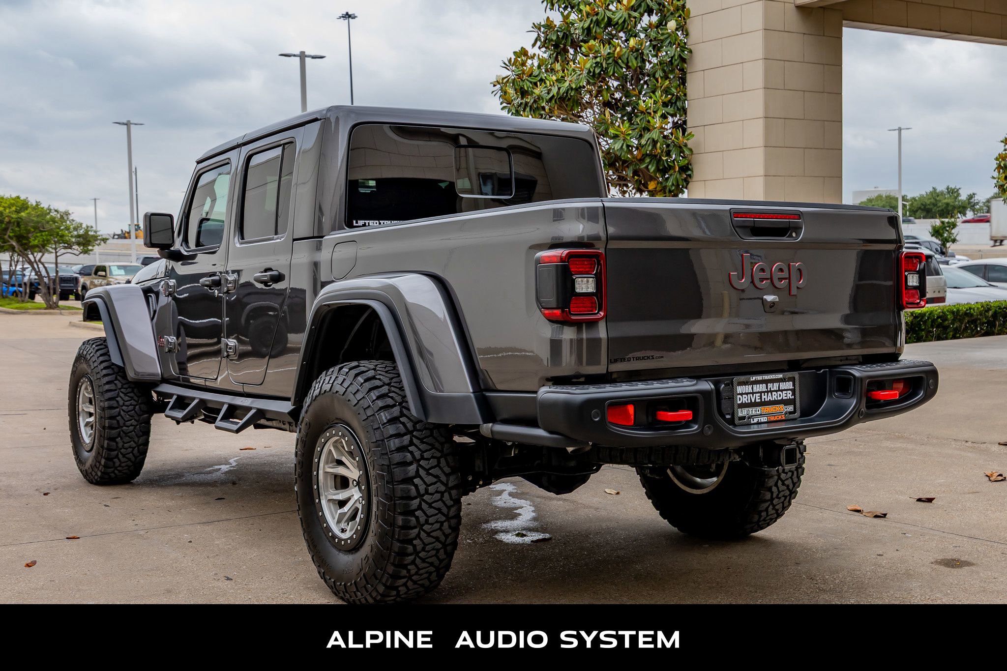 Used 2024 Jeep Gladiator Rubicon AWD/4WD image 6