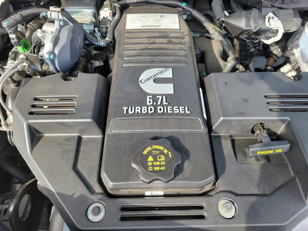 Used 2024 RAM 2500 Limited AWD/4WD image 10