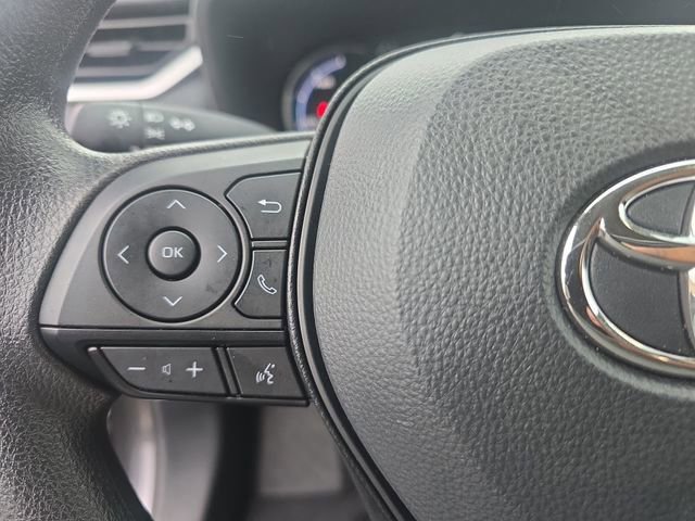 Used 2025 Toyota RAV4 LE image 17