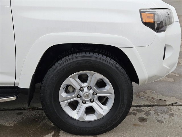 Used 2018 Toyota 4Runner SR5 image 7