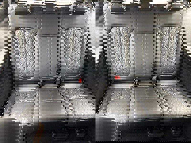 Used 2022 Jeep Grand Wagoneer Series III image 11