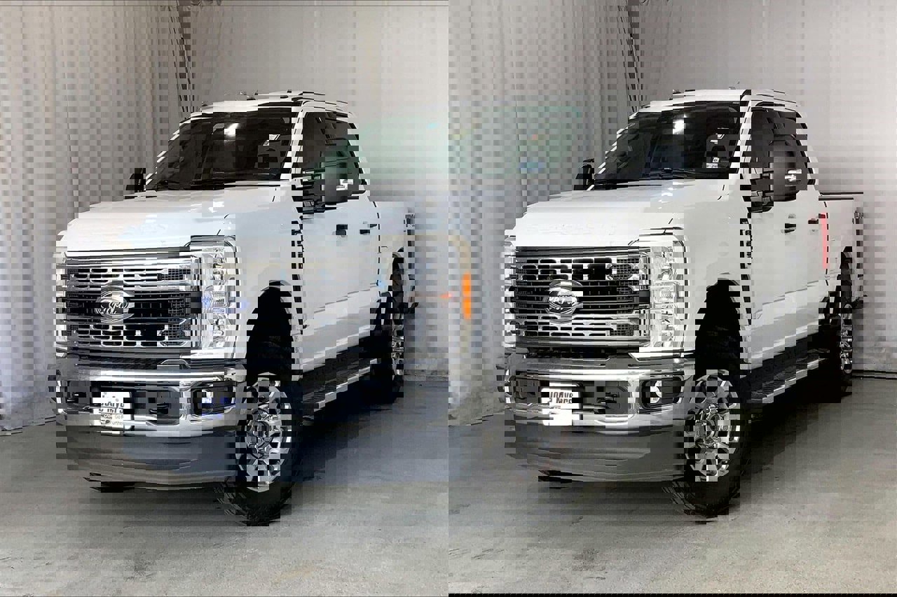 Used 2023 Ford F250 XLT w/ FX4 Off-Road Package image 2