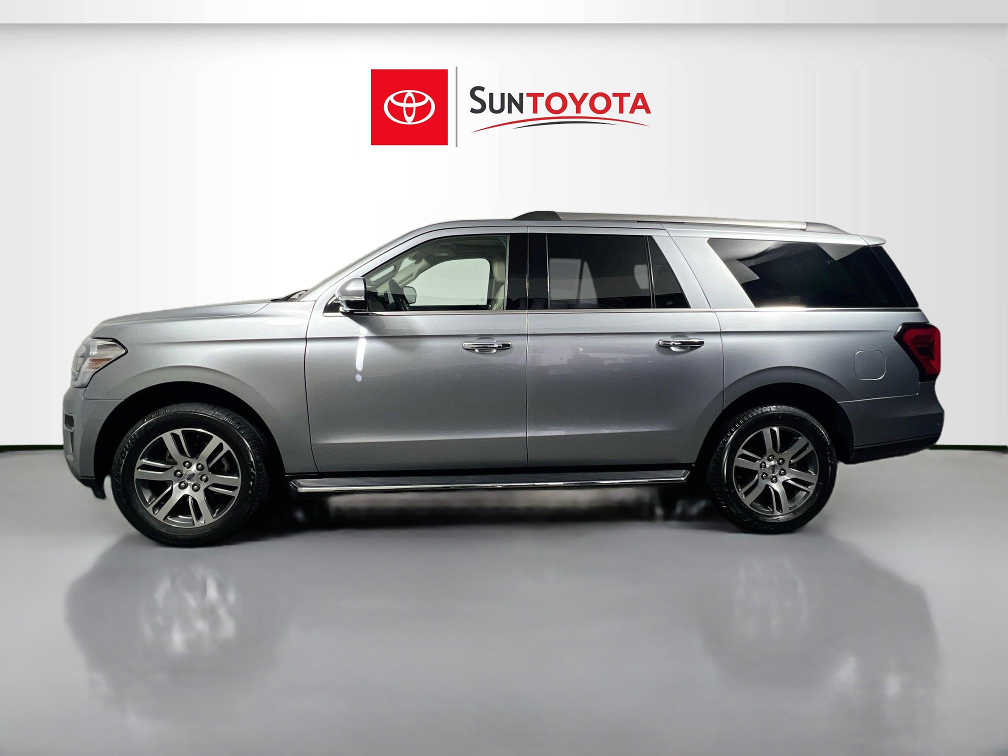 Used 2023 Ford Expedition Max Limited image 7
