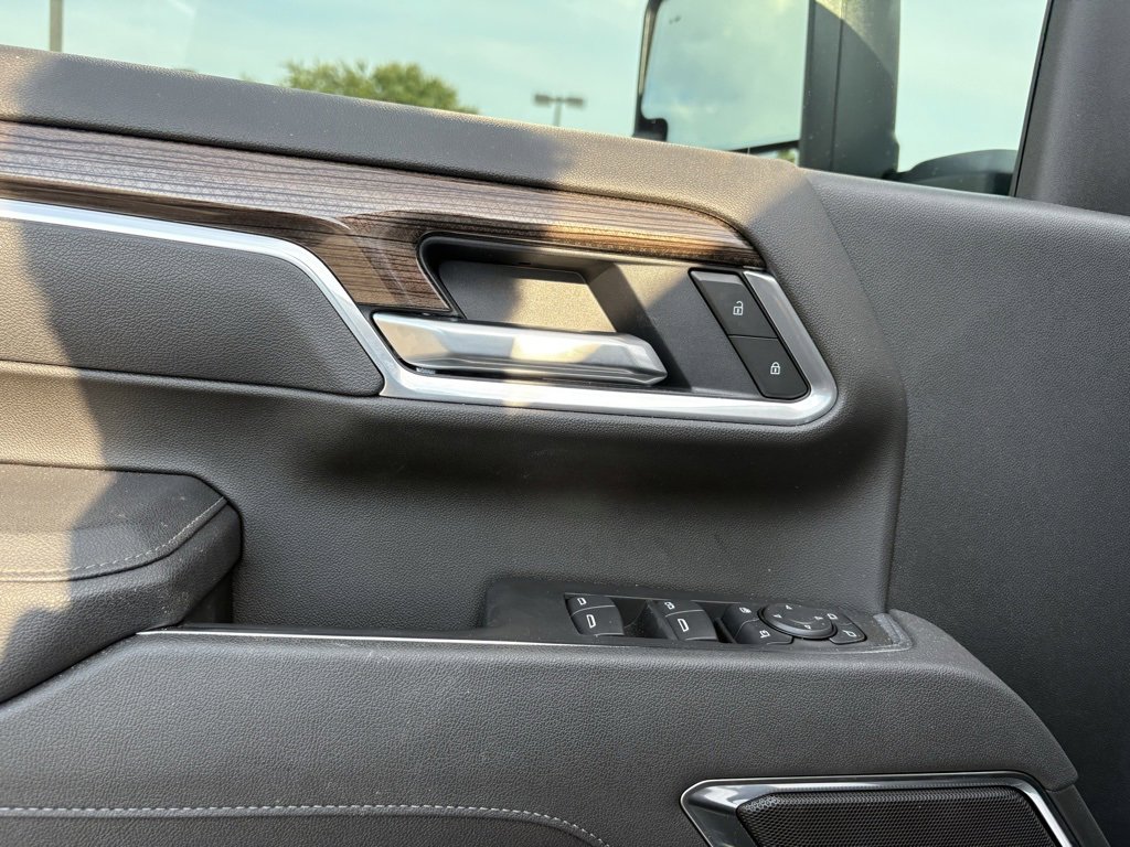 Used 2025 Chevrolet Silverado 2500 LT w/ Safety Package image 15