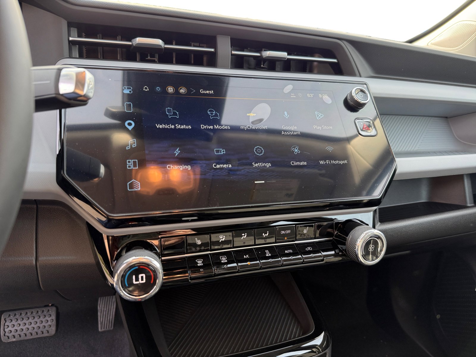 New 2027 Chevrolet Bolt LT image 12