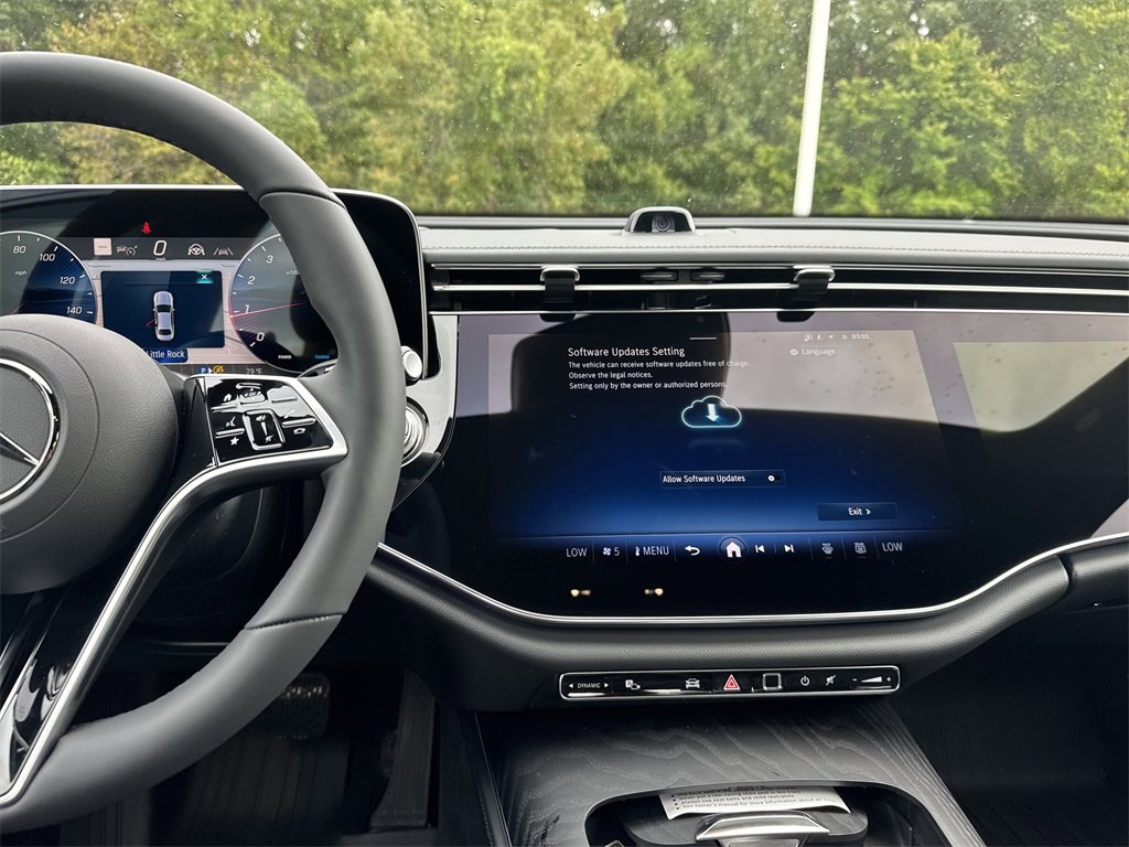 New 2026 Mercedes-Benz E 350 4MATIC Sedan image 11