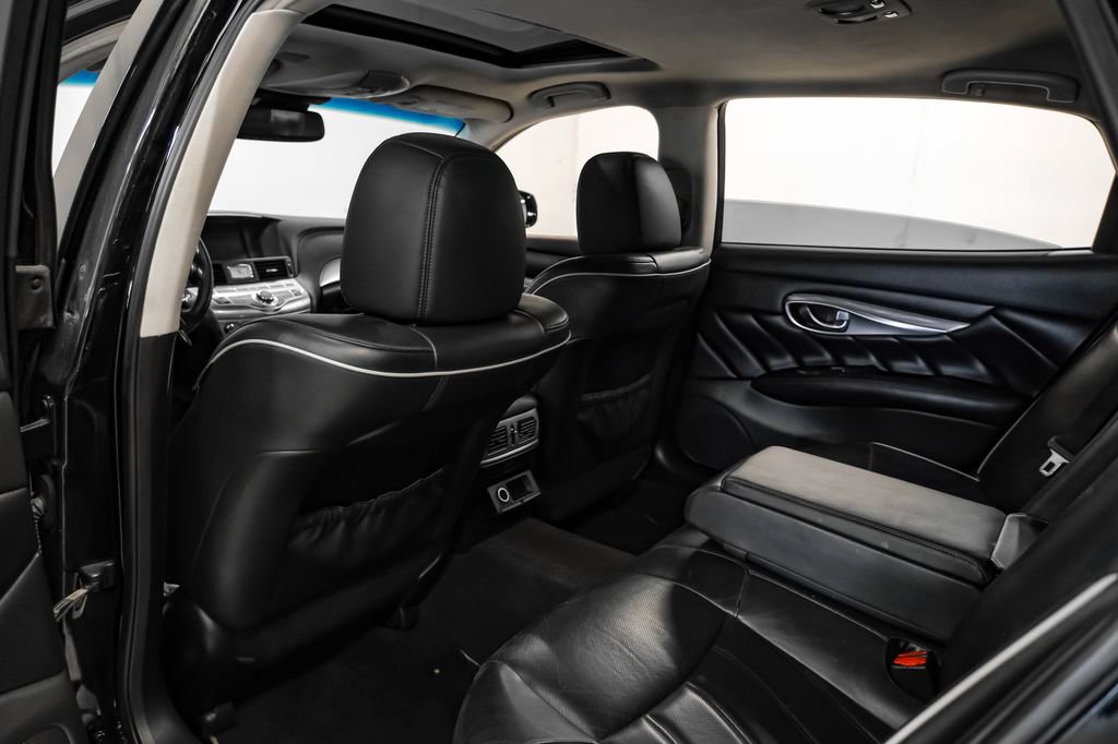 Used 2019 INFINITI Q70 L 3.7 RWD image 37