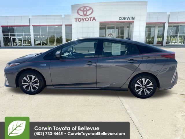Used 2017 Toyota Prius Prime Premium FWD image 2