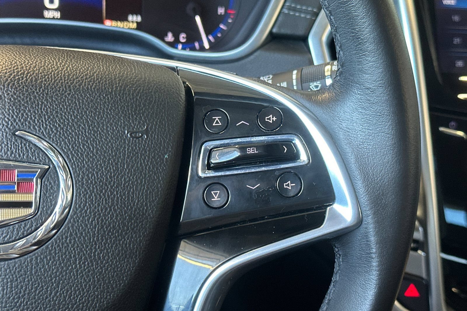 Used 2016 Cadillac SRX FWD image 33