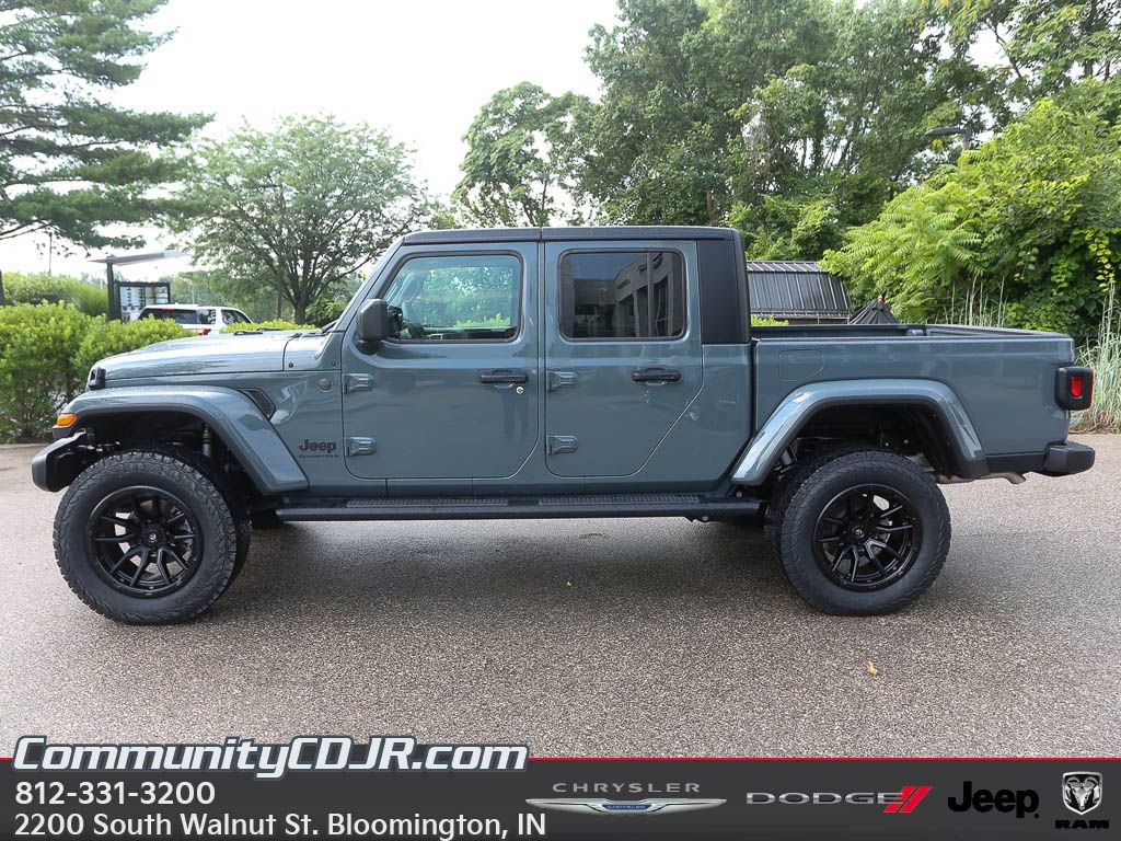 New 2025 Jeep Gladiator Sport AWD/4WD image 4