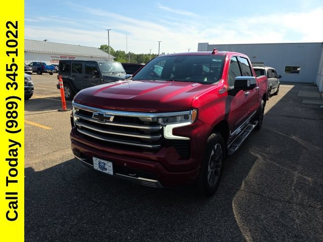 Used 2023 Chevrolet Silverado 1500 High Country w/ Technology Package AWD/4WD image 3