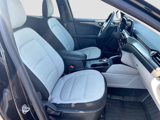 Certified 2024 Ford Escape Active AWD/4WD image 28