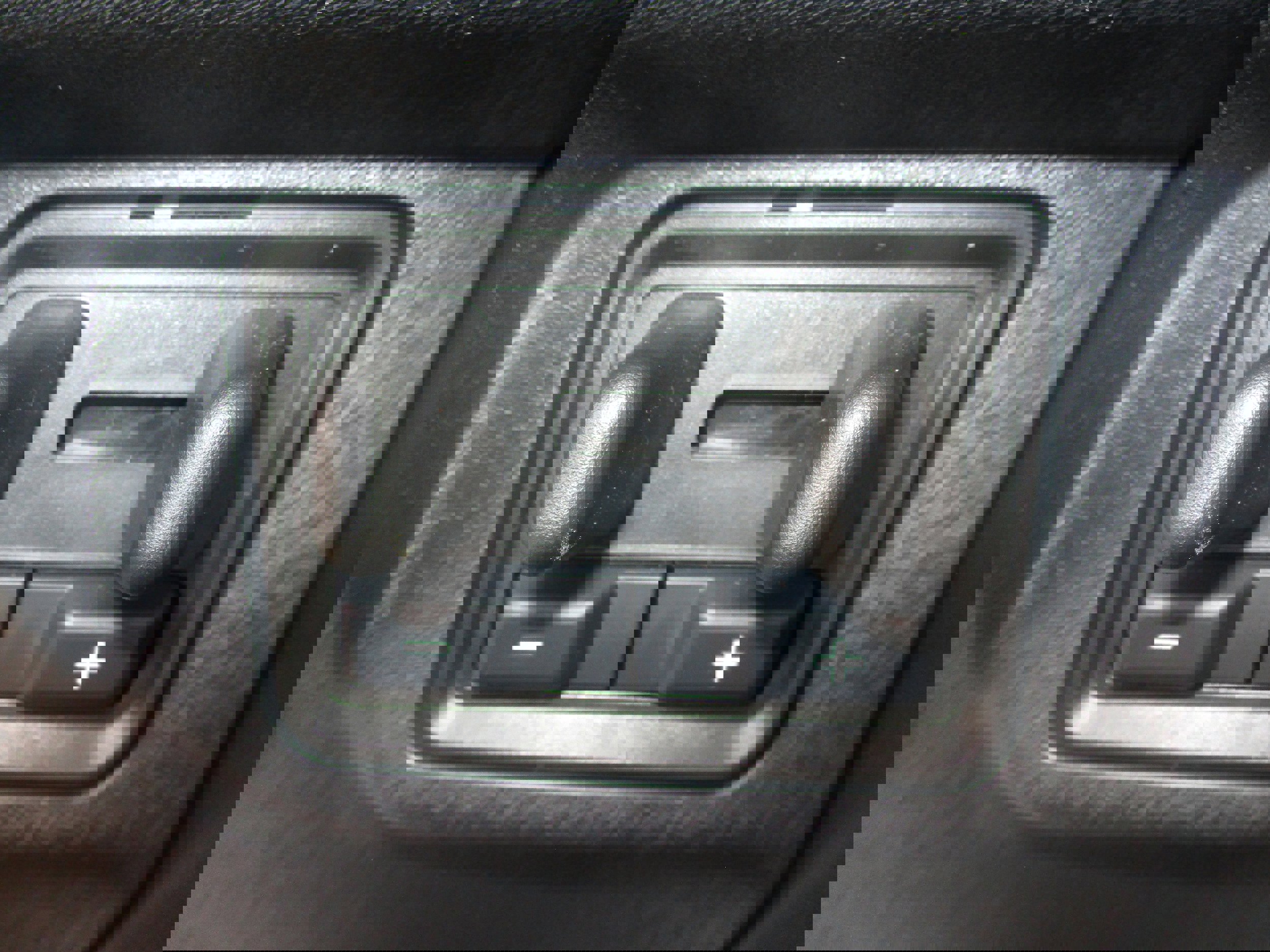 Used 2025 Ford Expedition Platinum image 22