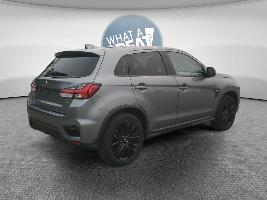 Used 2025 Mitsubishi Outlander Sport AWD image 3