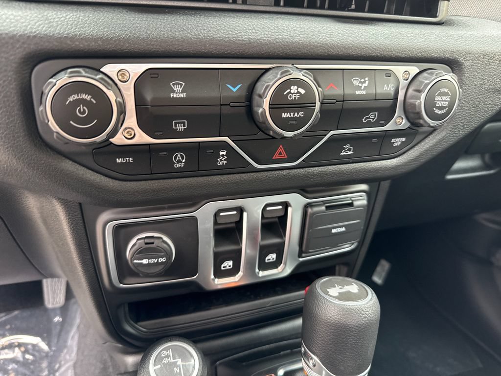 New 2025 Jeep Wrangler Sport AWD/4WD image 19