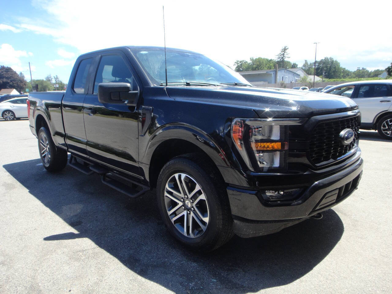 Used 2023 Ford F150 XL w/ STX Appearance Package AWD/4WD image 3