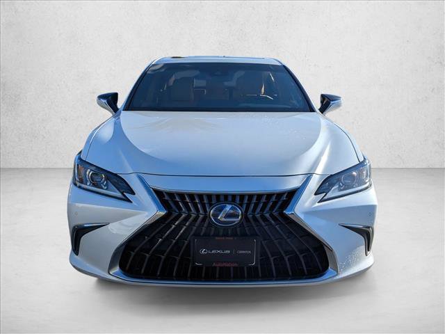 Used 2022 Lexus ES 300h ES 300h image 2