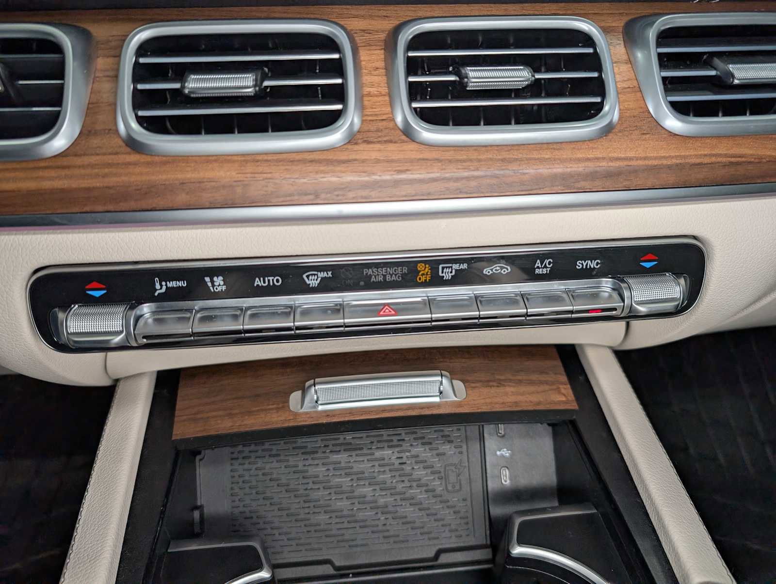 Certified 2026 Mercedes-Benz GLS 450 4MATIC image 31