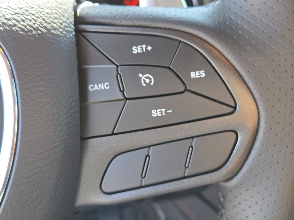 New 2025 Dodge Durango R/T w/ Trailer Tow Group IV AWD/4WD image 15