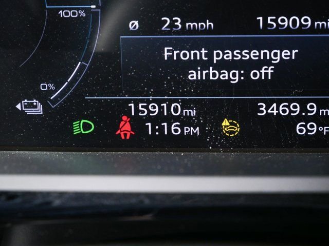 Certified 2022 Audi e-tron Premium w/ Convenience Plus Package image 11