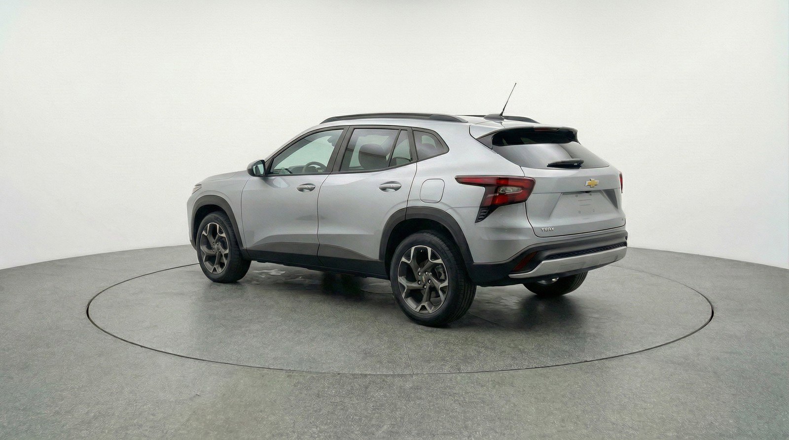 Used 2025 Chevrolet Trax LT image 6