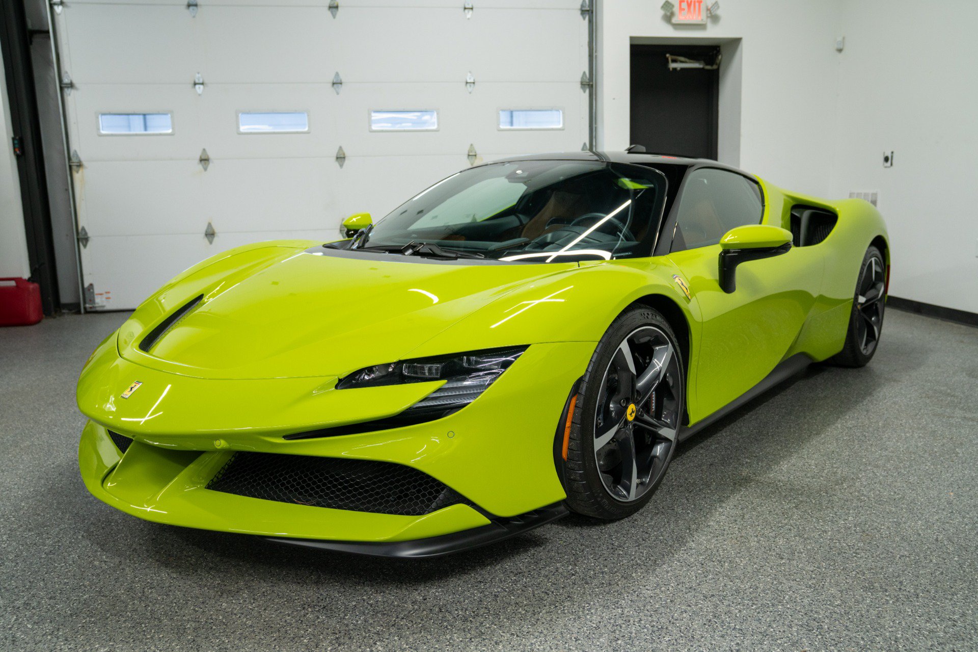 Used 2022 Ferrari SF90 Stradale AWD/4WD image 5