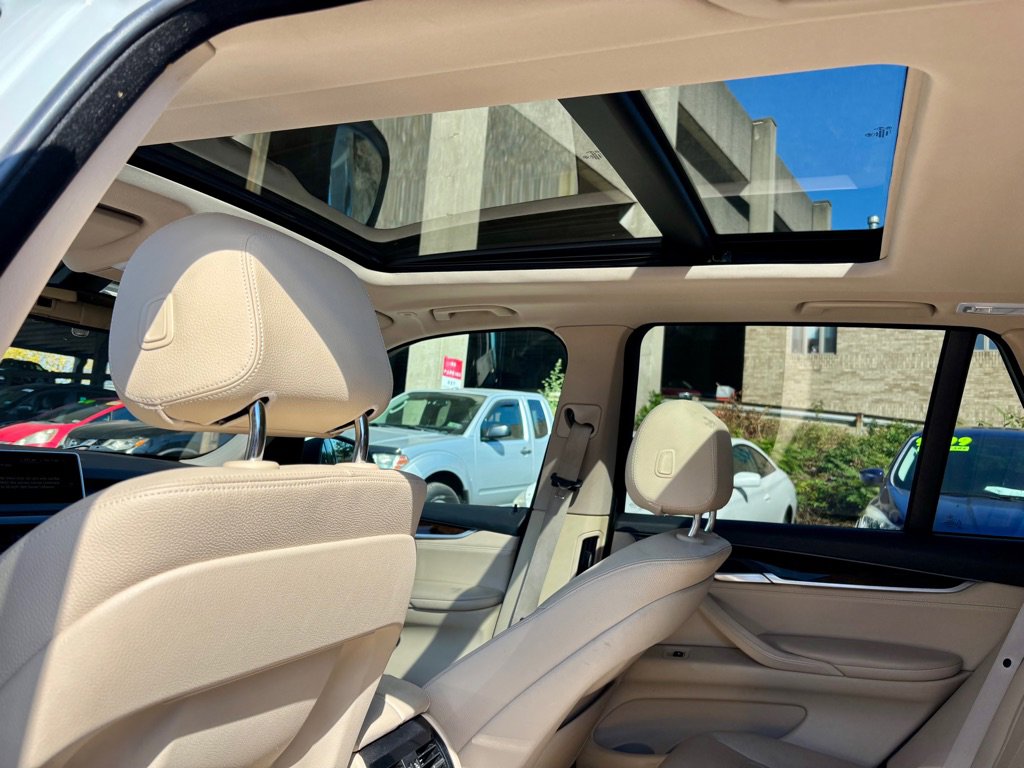 Used 2015 BMW X5 xDrive35i w/ Premium Package image 7