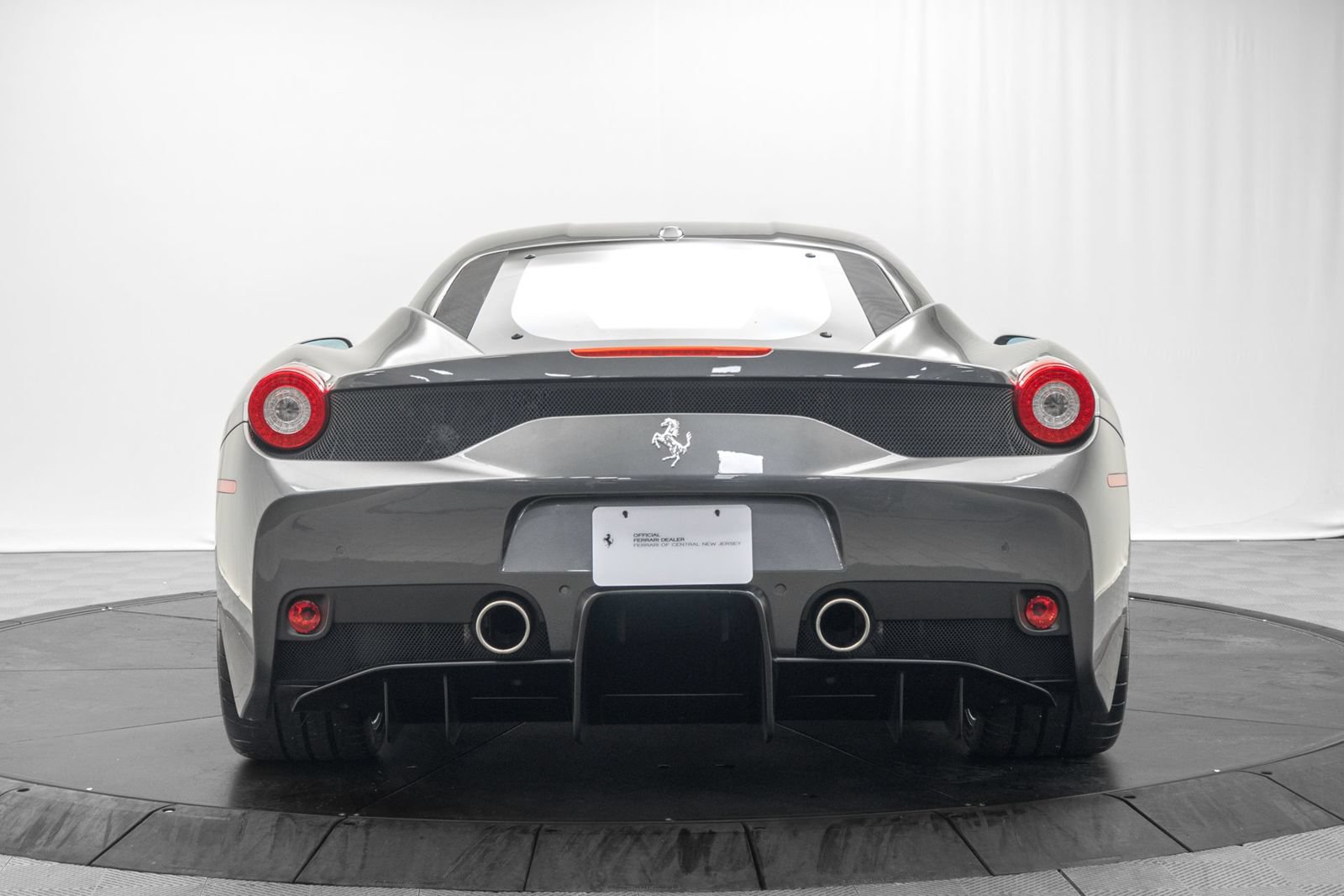 Used 2014 Ferrari 458 Speciale Coupe RWD image 6