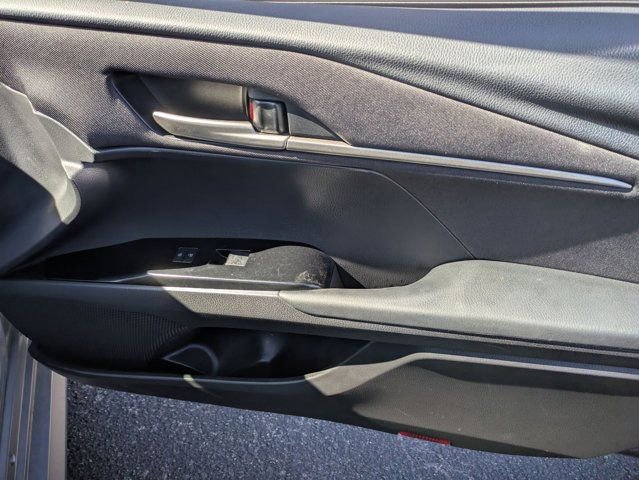 Used 2025 Toyota Camry LE image 34