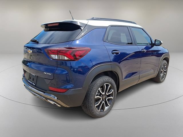 Used 2023 Chevrolet TrailBlazer ACTIV w/ Sun and Liftgate Package AWD/4WD image 11