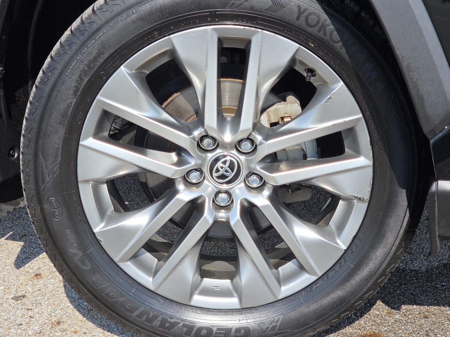 Used 2021 Toyota RAV4 Limited AWD/4WD image 13