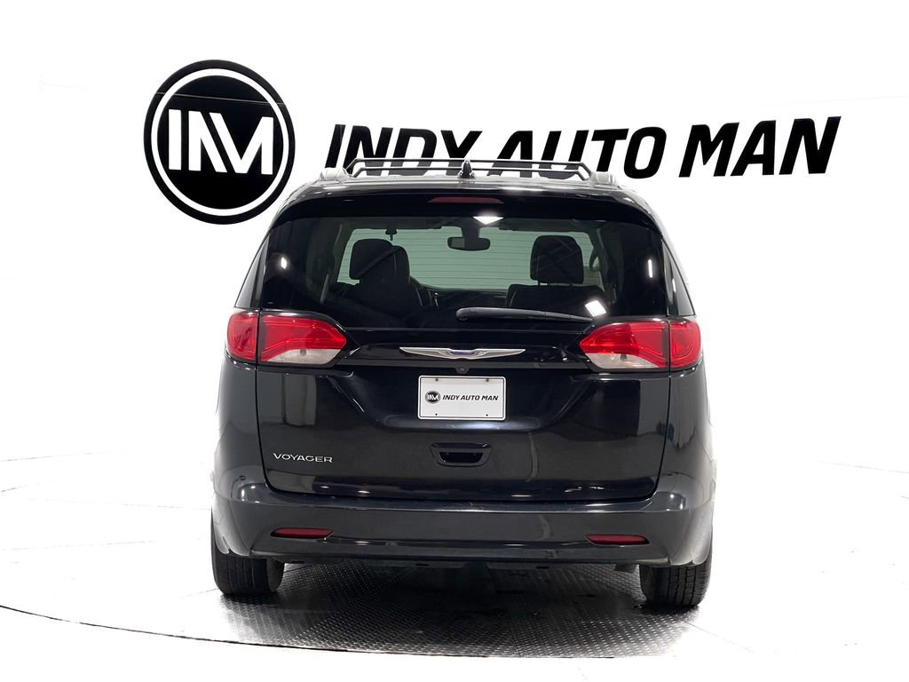 Used 2020 Chrysler Voyager Lxi image 5