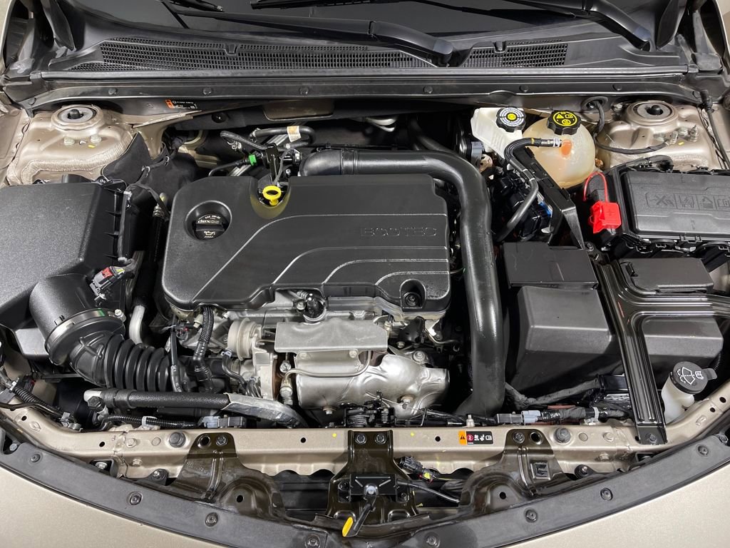 Used 2023 Chevrolet Malibu LT image 10