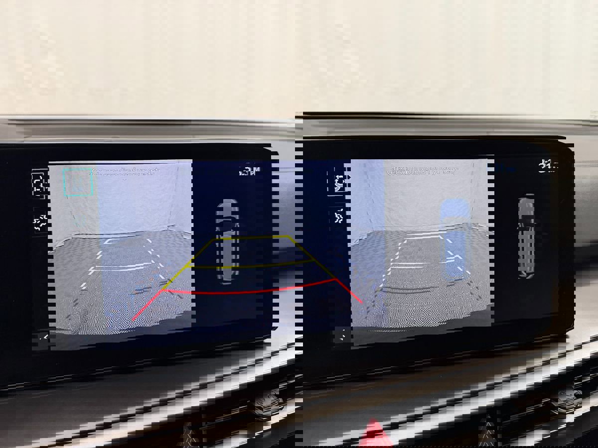 Used 2024 Kia Sorento S image 20