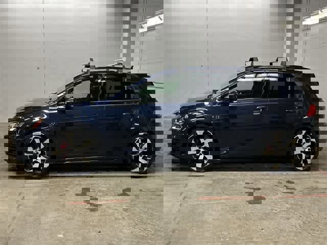 Used 2017 Volkswagen GTI S image 2