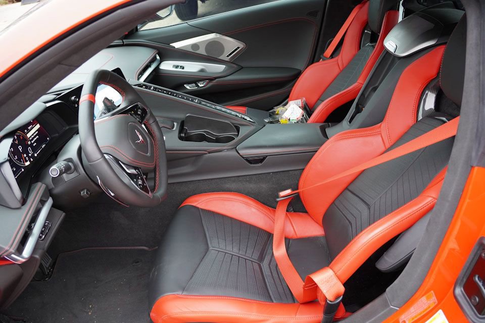 Used 2024 Chevrolet Corvette Stingray Premium Cpe w/ Z51 Performance Package image 16