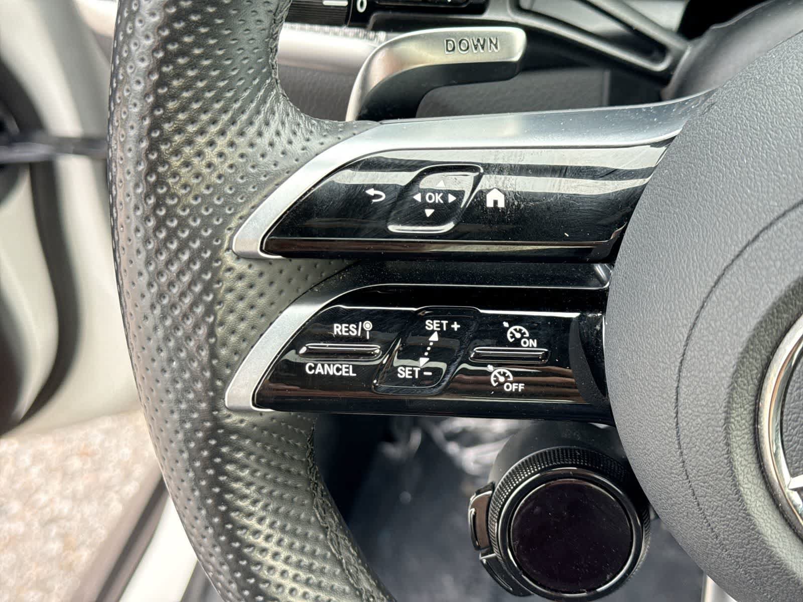 Used 2025 Mercedes-Benz GLC 43 AMG 4MATIC image 30